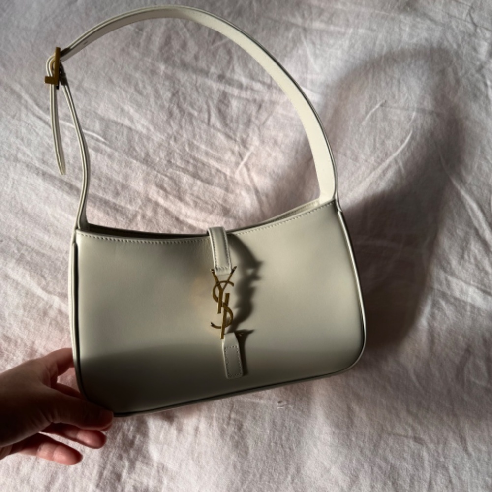 LE 5 À 7 IN SMOOTH LEATHER BLANC VINTAGE - Picture 6 of 12